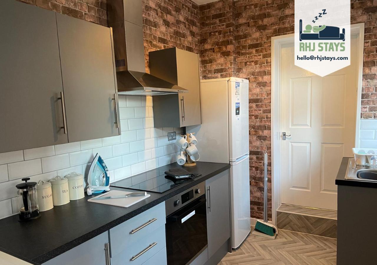 Howe - Newly Refurbished 2 Bedroom Flat Free Parking Gateshead Dış mekan fotoğraf