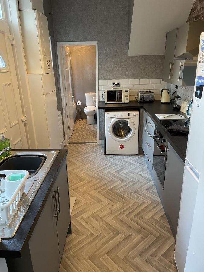Howe - Newly Refurbished 2 Bedroom Flat Free Parking Gateshead Dış mekan fotoğraf