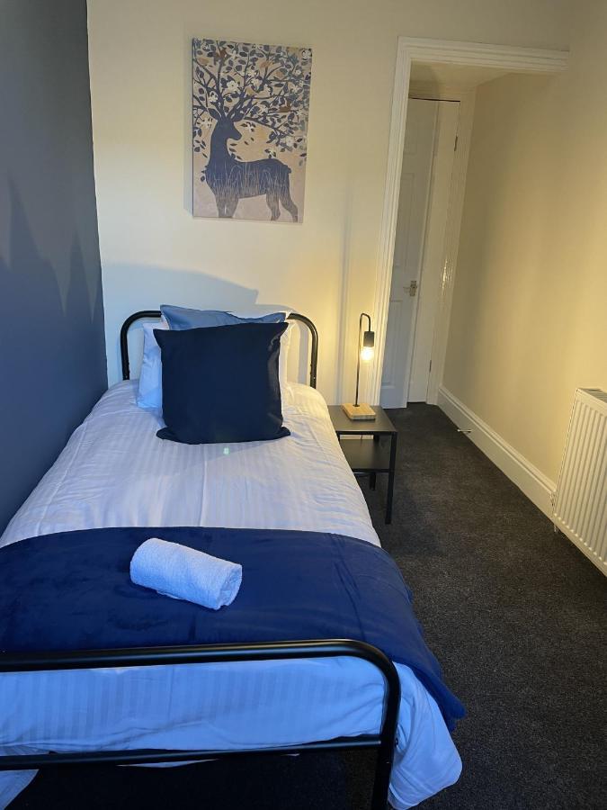 Howe - Newly Refurbished 2 Bedroom Flat Free Parking Gateshead Dış mekan fotoğraf